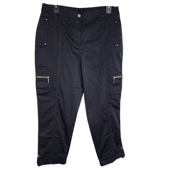 Chico's Crop Pants Sz 1 US 8 Black Ultimate Fit Comfort Waist Luxe Utility Slim - Picture 1 of 11